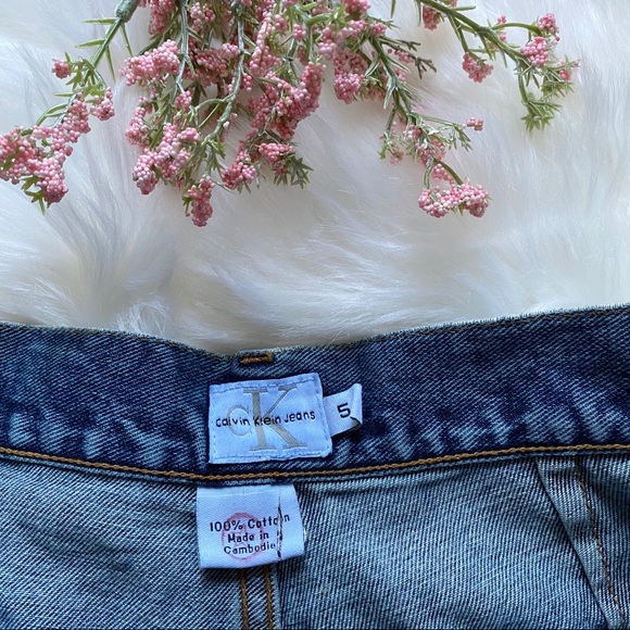 NWT Calvin Klein Vintage Denim Shorts - Picture 7 of 11